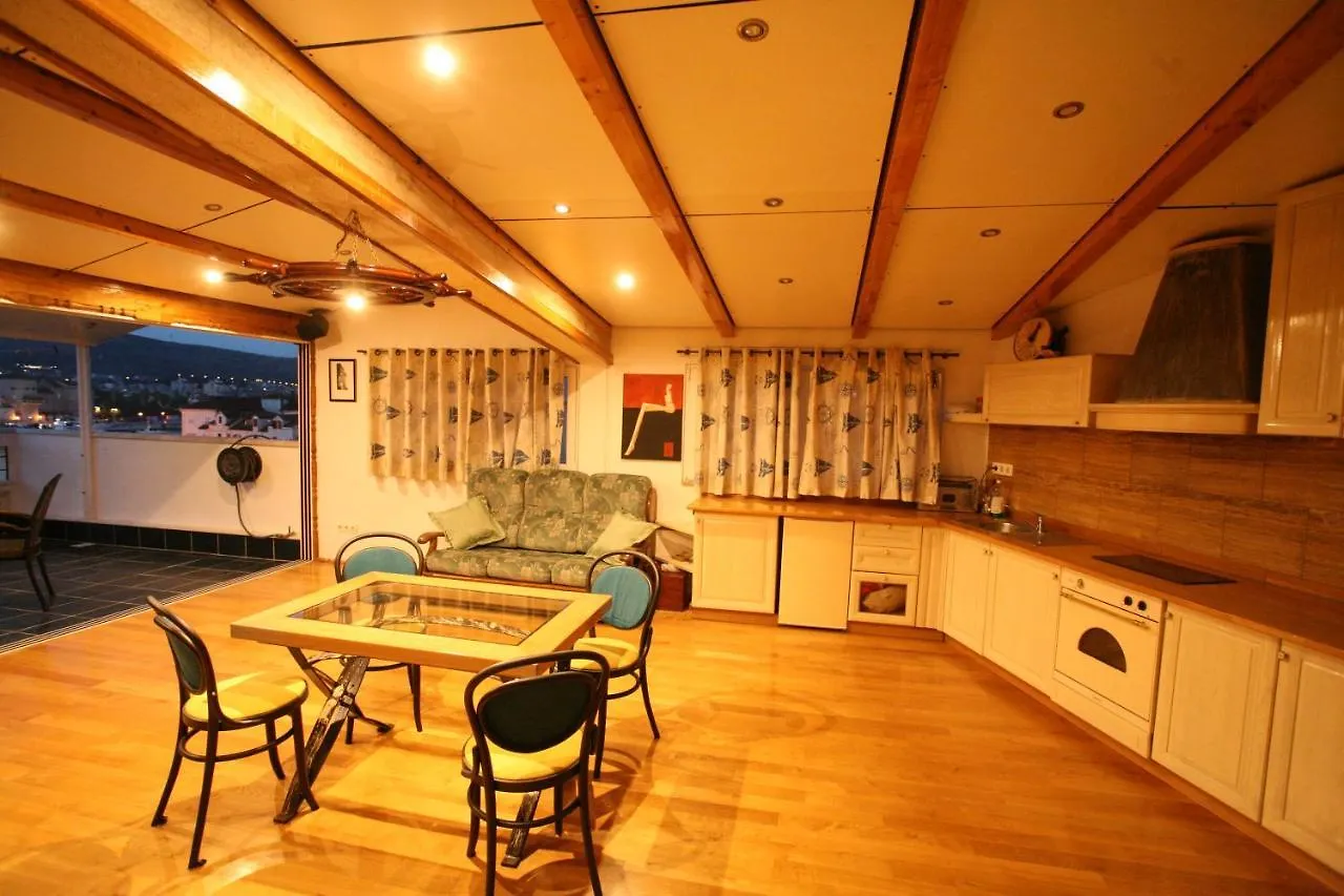 Antique Apartment Trogir